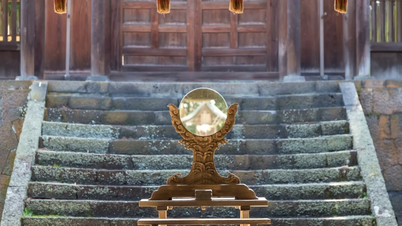 神社裡看不到神明的
